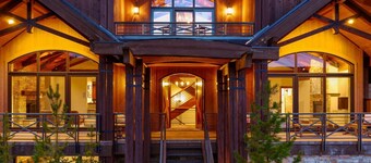 Ski In Out Luxury Chalet 233 I Private Hot Tub I Amazing Views I Best Price I Discounted Attractions