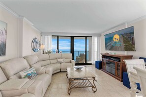 TV - Arcadian I Penthouse F - Oceanfront! (Myrtle Beach)