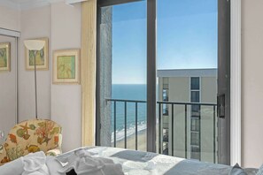 3 bedrooms, iron/ironing board, WiFi, bed sheets - Arcadian I Penthouse F - Oceanfront! (Myrtle Beach)