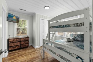 4 chambres, fer et planche à repasser, Wi-Fi, draps fournis