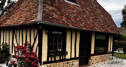 Quiet normandy house in a green setting
