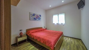 2 室のベッドルーム、WiFi、ベッドシーツ
