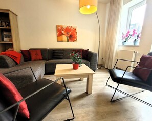 Living room - Bright Stay in Central Winterberg (Winterberg)