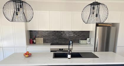 Modern, comfort and serenity in Fitzroy Falls