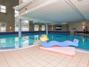 House | Pool