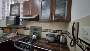 Micro-ondas, fogão, cooktop