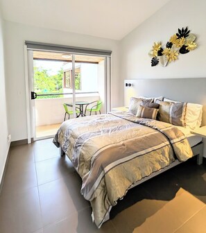 4 chambres, bureau, fer et planche à repasser, Wi-Fi gratuit