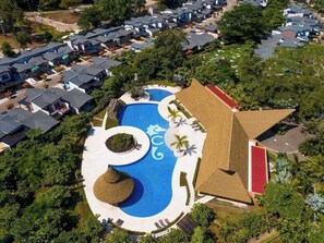 Exterior - Upscale Tropical Retreat | 4BR in Gated Resort (Jaco)