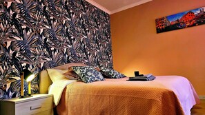 1 sovrum, värdeförvaringsskåp på rummet och strykjärn/strykbräda