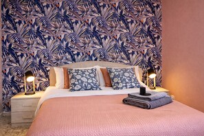 Unclassified image, 5 of 51, button