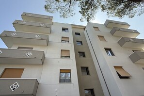 Exterior - SE177 – Senigallia, comfortable two-bedroom apartment with Wi-Fi (Senigallia)