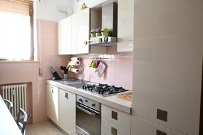 Réfrigérateur, lave-vaisselle