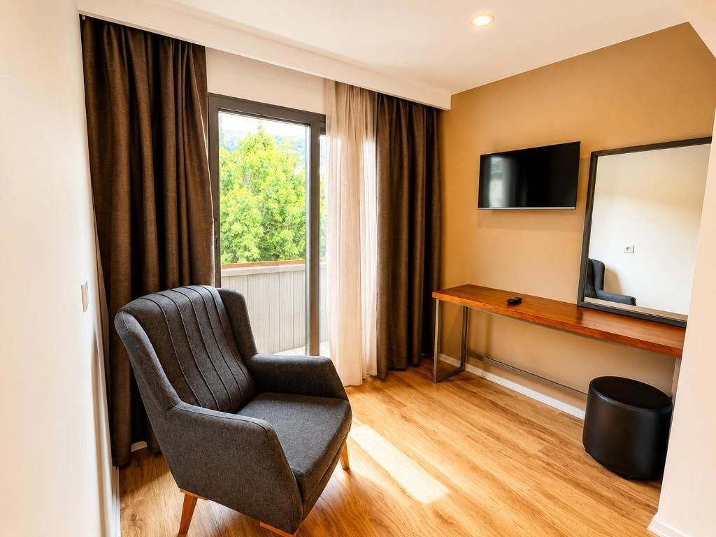In-room safe, laptop workspace, free WiFi