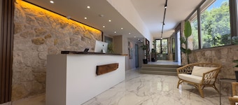 Loca Centre Hotel