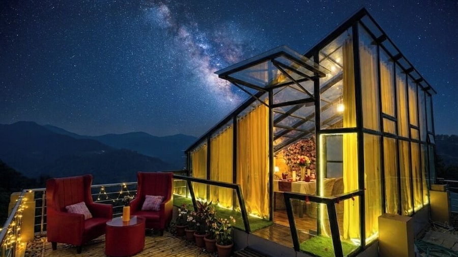 XTSY Travellers Hostel