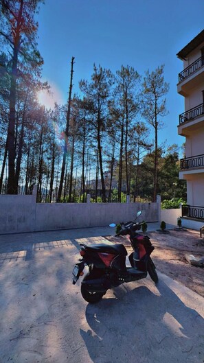 Free self-parking