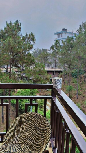 Deluxe Shared Dormitory, Women only, Balcony, Mountain View | Balcony - XTSY Travellers Hostel (Shillong)