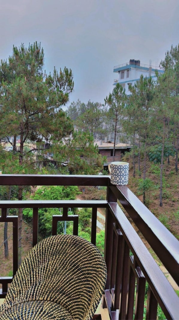 Deluxe Shared Dormitory, Women only, Balcony, Mountain View | Balcony