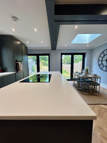 Spacious Getaway for 6 | Private Home + Parking