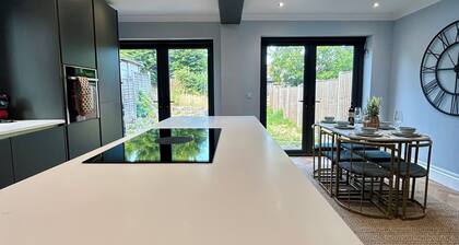 Spacious Getaway for 6 | Private Home + Parking