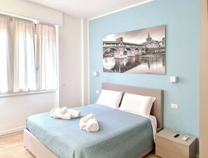 1 bedroom, travel crib, free WiFi - Beautiful apartment for 2 people with WIFI, A/C, TV and panoramic view (Pavia)