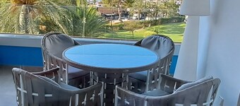 Very well maintained flat-sea view, direct access to harbour-tropic. garden pool