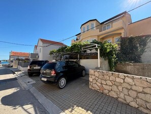 Appartement, 1 chambre, fumeur, balcon | Enceinte de l’hébergement