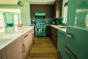 Microwave, oven, stovetop, dishwasher