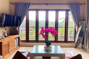 Villa Comfort - utsikt mot bergen | Terrass/Patio