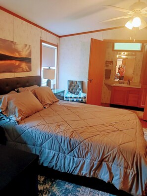 2 Schlafzimmer, Schreibtisch, kostenloses WLAN, Bettwäsche