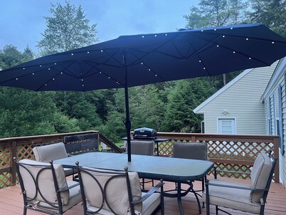 Secluded waterfront 2-bedroom / 2 bath on private 152 acre Sportsman's Pond.