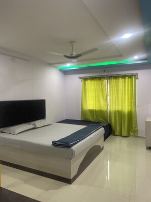 3 chambres, fer et planche à repasser, accès Internet