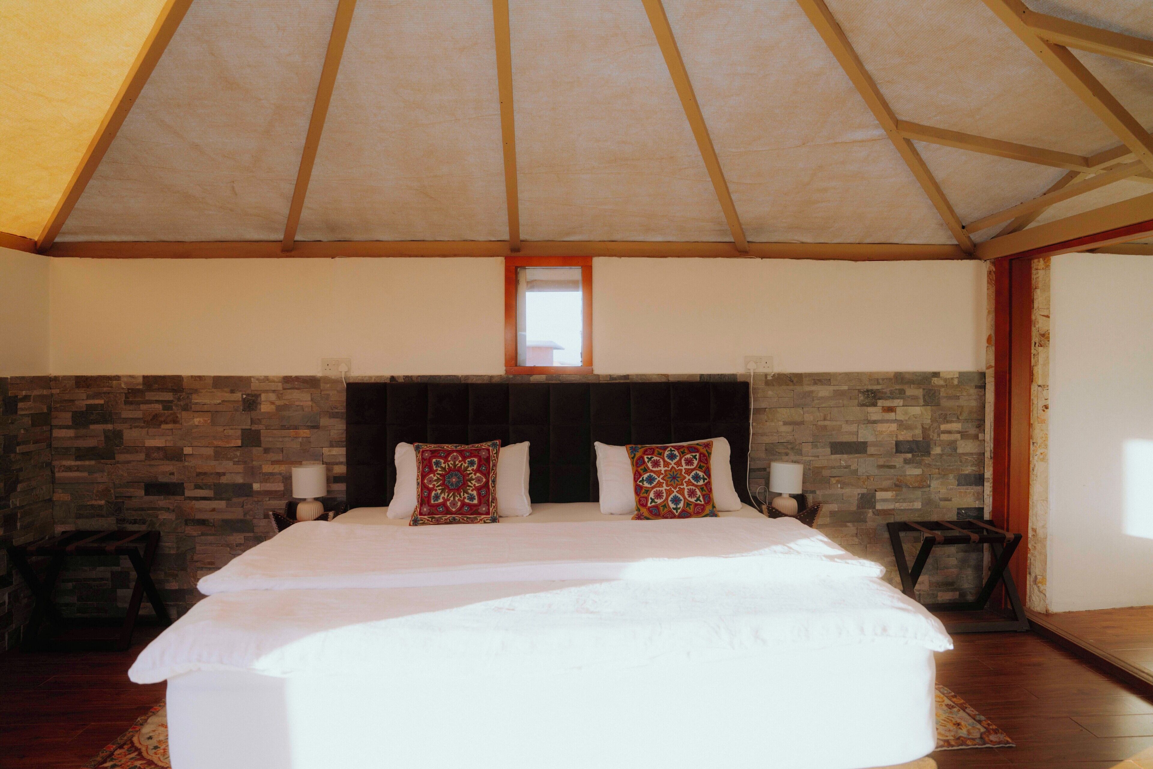 デラックス ダブルルーム マウンテンビュー