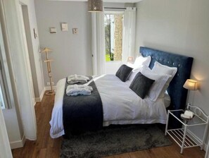 1 chambre, coffres-forts dans les chambres, bureau