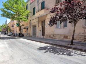 Exterior - Beautiful apartment for 4 guests with A/C, TV and balcony (Alghero)