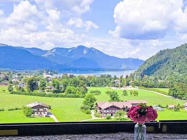 Hill, Hill Station, Mountain Range, Valley, Eco Hotel, Alps, Lawn, Ridge, Landscaping
