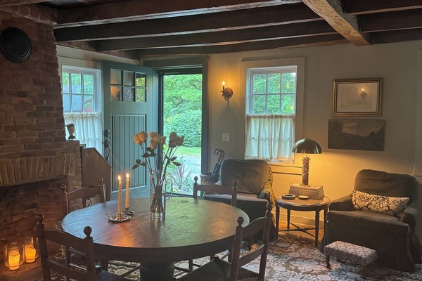 Tavern/Dining Room