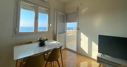 Cozy high floor apartment with a nice sea views,perfect for families and holiday