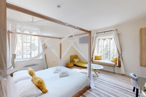 Familienzimmer, Bergblick | Bügeleisen/Bügelbrett, kostenloses WLAN, Bettwäsche