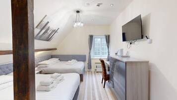 Superior Quadruple Room, Mountain View | Iron/ironing board, free WiFi