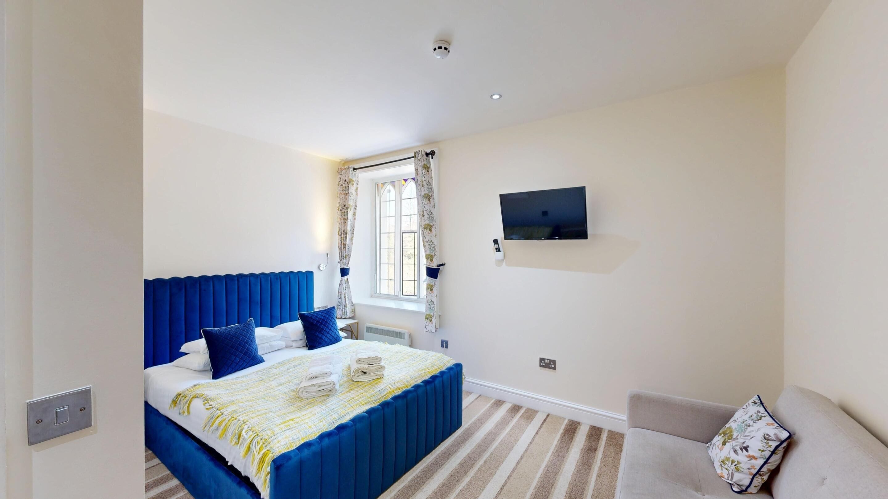 Tabla de planchar con plancha y wifi gratis 