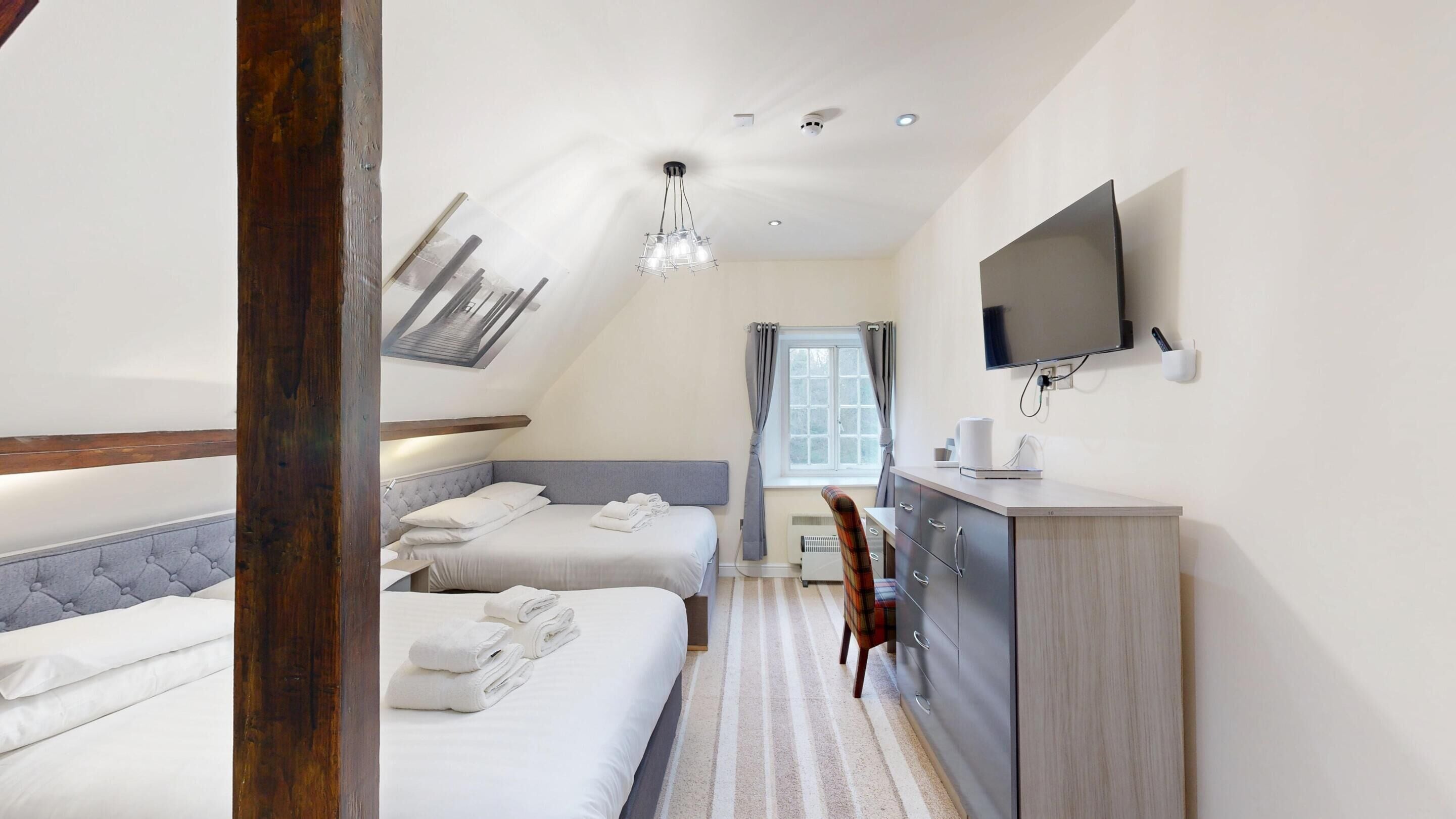 Tabla de planchar con plancha y wifi gratis 