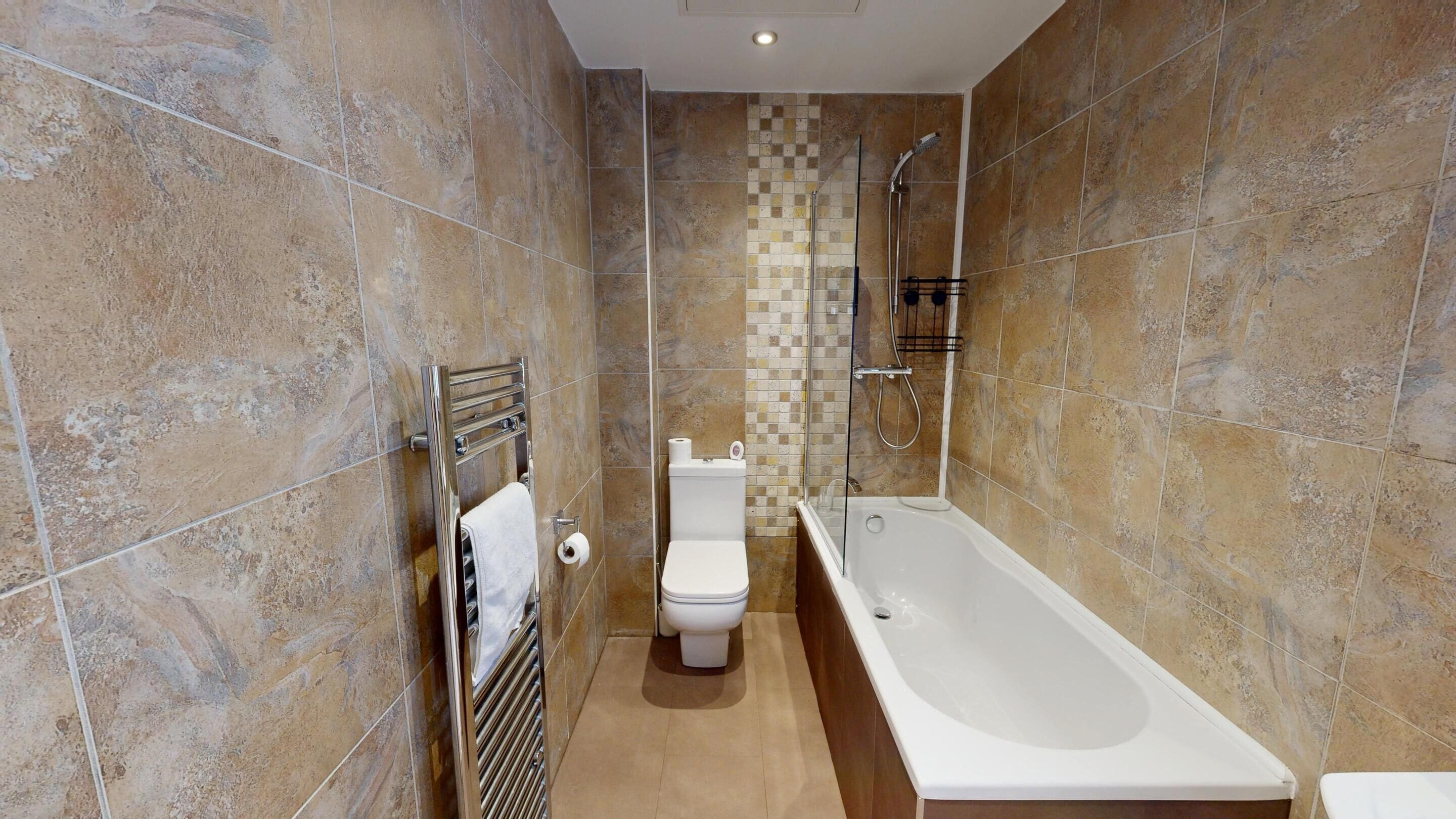 Superior Double Room, 1 King Bed, Mountain View | Iron/ironing board, free WiFi