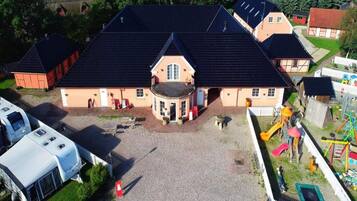 House | Bahagian luar