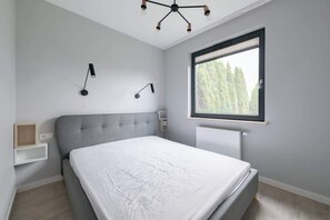 2 bedrooms, iron/ironing board, WiFi, bed sheets - Bernadowska 1E | Modern Apartament | Parking (Gdynia)