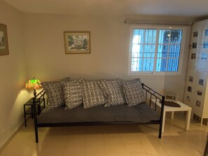 Apartemen, 2 kamar tidur, balkon, pemandangan kebun | Area keluarga | Buku