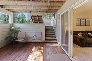 House, 4 Bedrooms | Terrace/patio