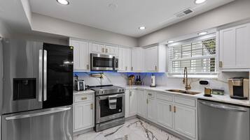 Microwave, stovetop, dishwasher