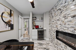 Interior - Step into Absolute luxury, Smart Home- We welcome long stay (Woodbridge)