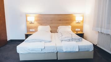 Basic Double or Twin Room | Desk, laptop workspace, free WiFi